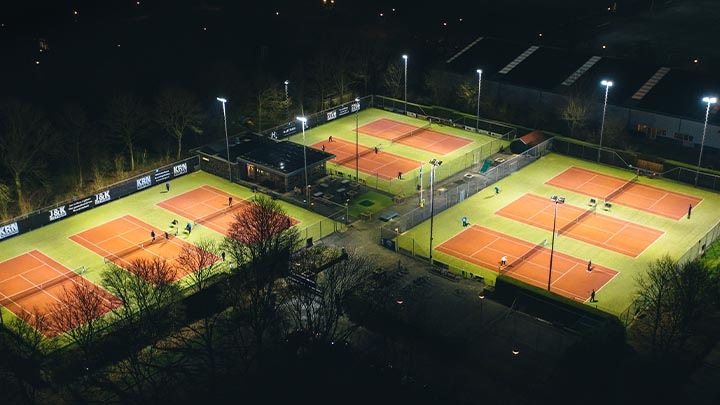 Optimizing a Hoog Op Tennis Club&rsquo;s lighting