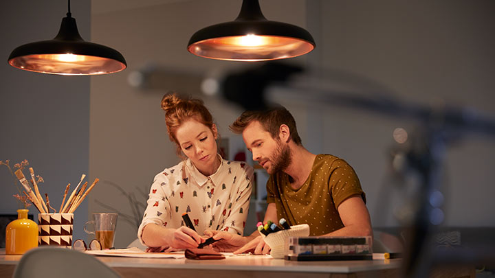 Modernit kattokruunut kotiin, Philips-LED-valaistus