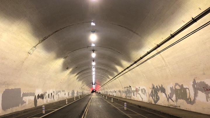 Los Angeles&rsquo; 2nd Street Tunnel with Light