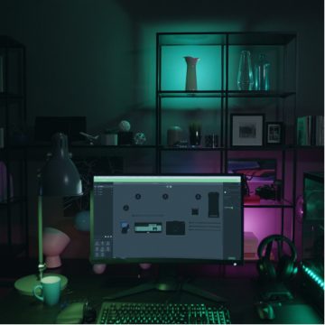 Gamebureau close-up met kleurrijke schemerige achtergrond