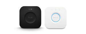Nouveaux systèmes de commande de l’éclairage de maison intelligente Hue Bridge Pro et Philips Hue Bridge.
