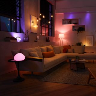 Color-changing LED bulbs in Hue lighting bundles