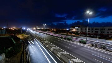 Transportation lighting solutions: Highways, tunnels, airports and ports